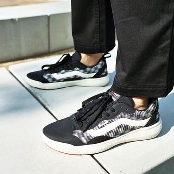 Vans Blur Checker UltraRange EXO - Naisten Tennarit - Mustat